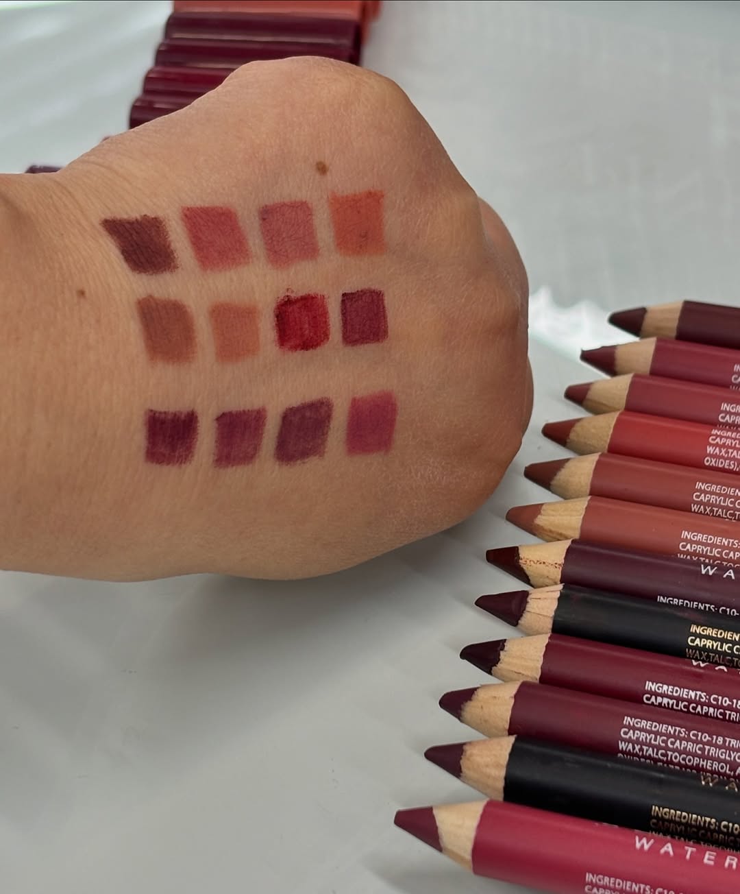 PINK KEY LIP LINER / LIP PENCIL | / الشفاه تحديد قلم KEY PINK قلم الشفاه